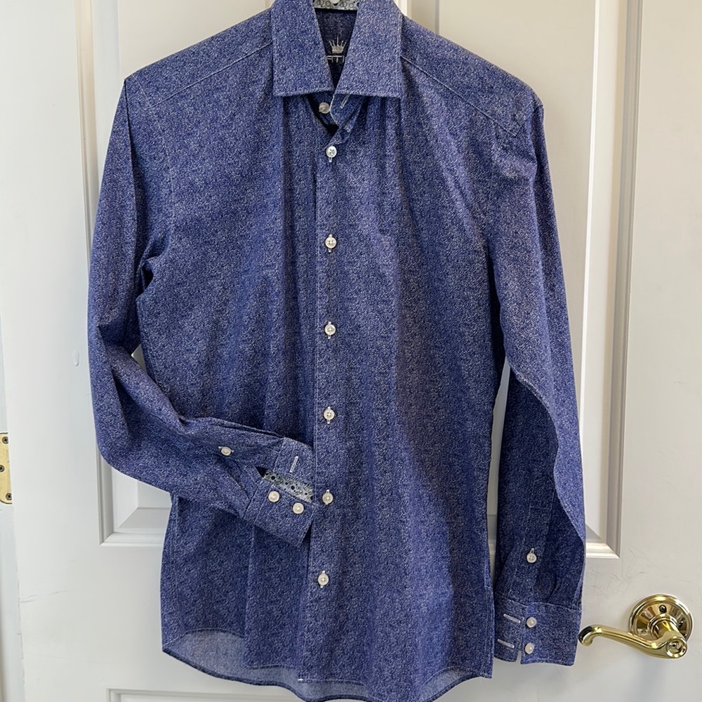 Bertigo Men’s dress shirt.  Never worn